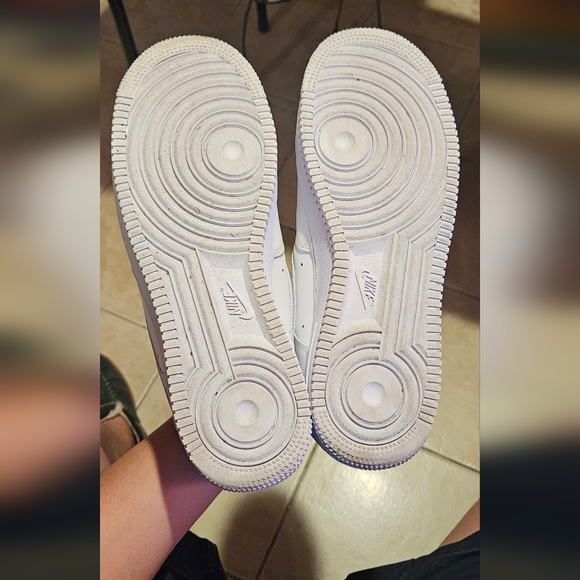 Men's White AirForce 1s - 10.5 - Good Condition - Picture 6 of 6